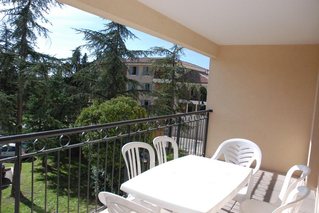 Des Oliviers Aparthotel *